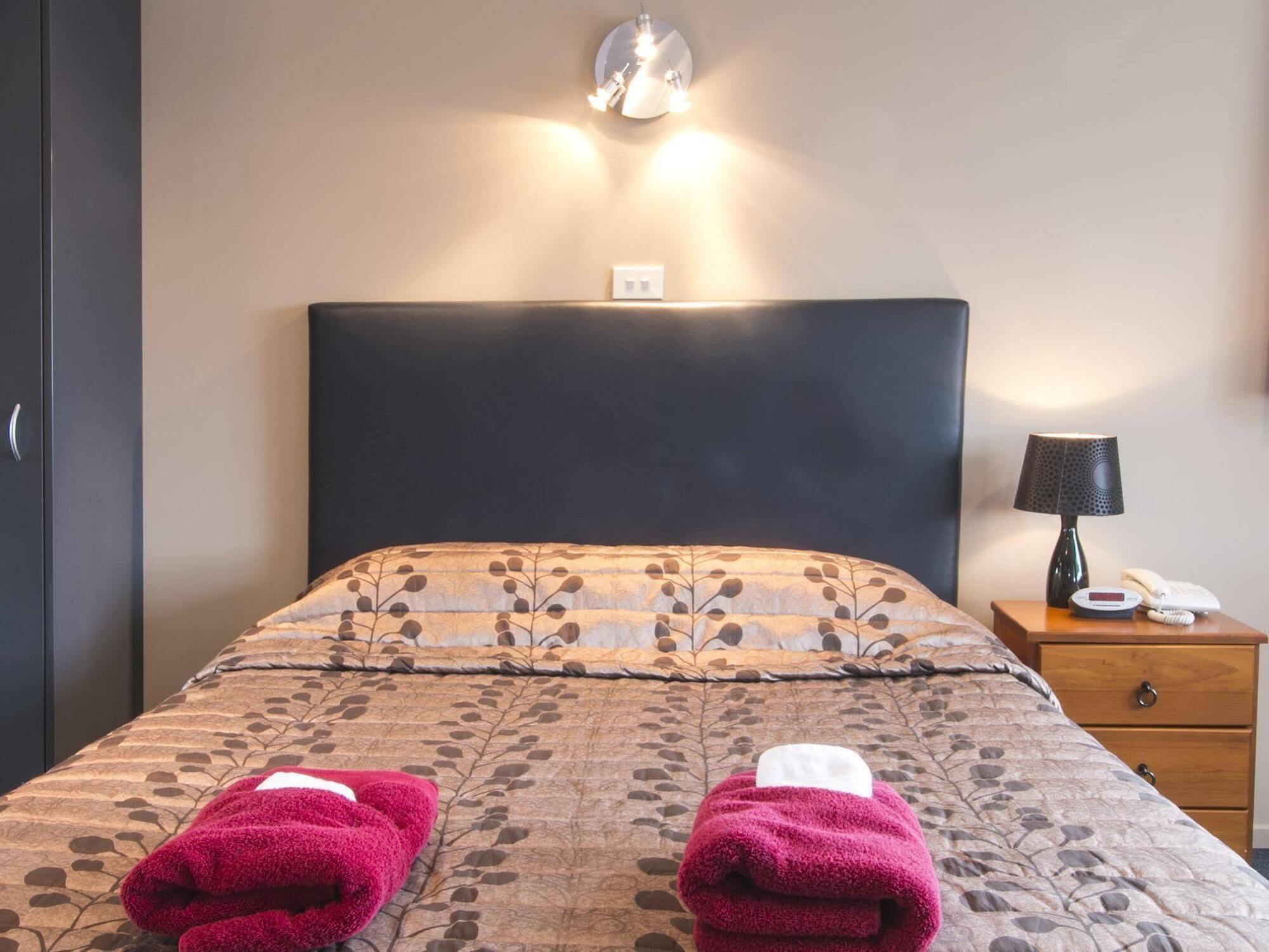 Phoenix Motels Temuka Buitenkant foto